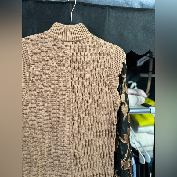 Beautiful Women’s Anthropologie Twofer Top - Picture 6 of 13